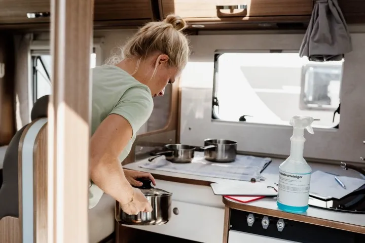 keuken poetsen