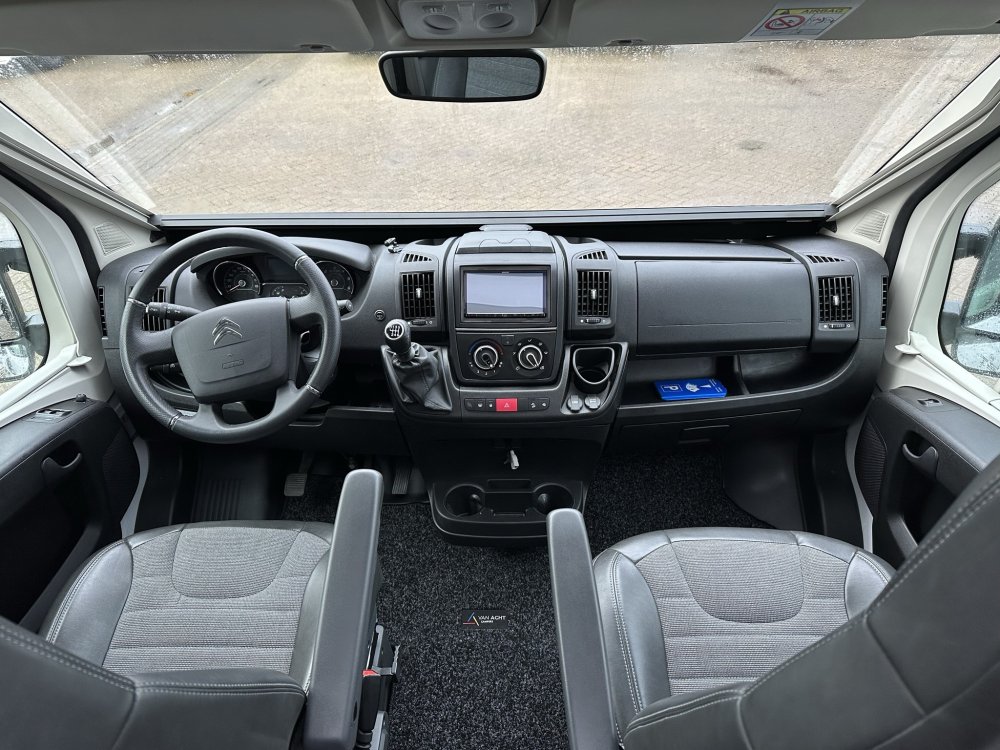 Adria buscamper, dashboard 