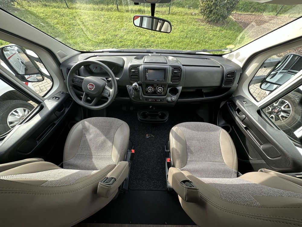 Carado T135, dashboard