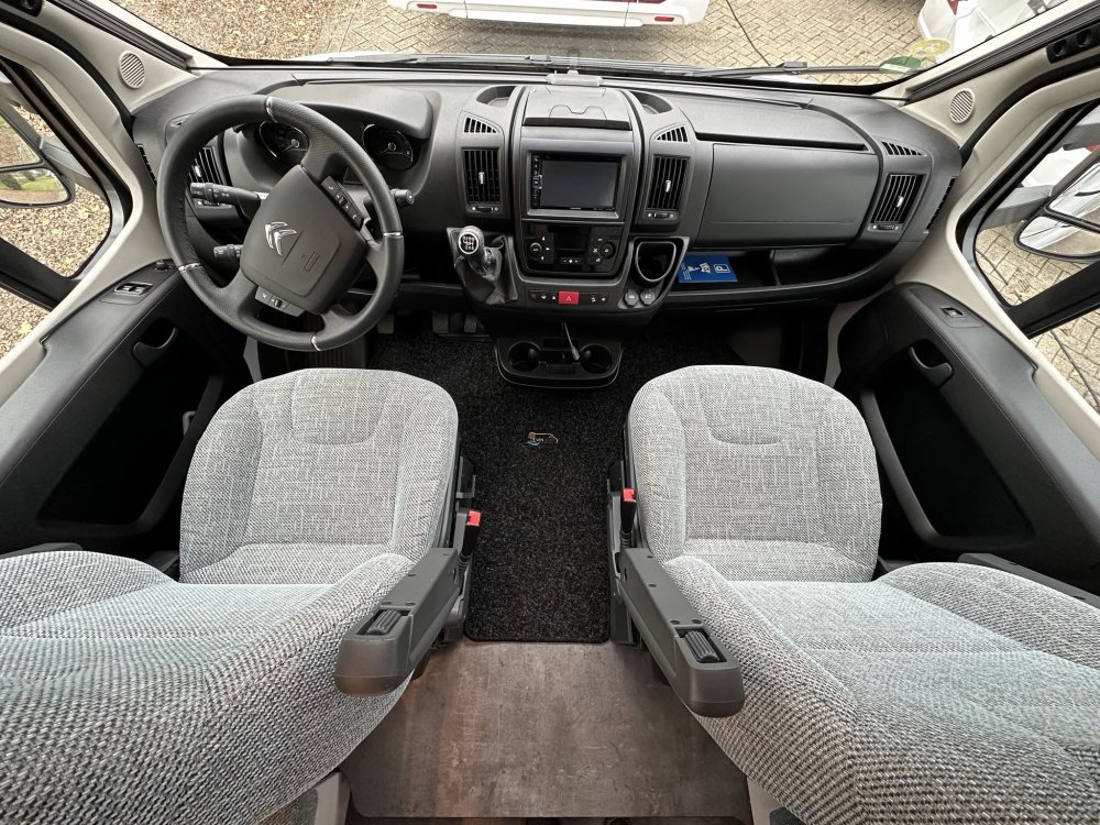 Dethleffs Trend 90, dashboard