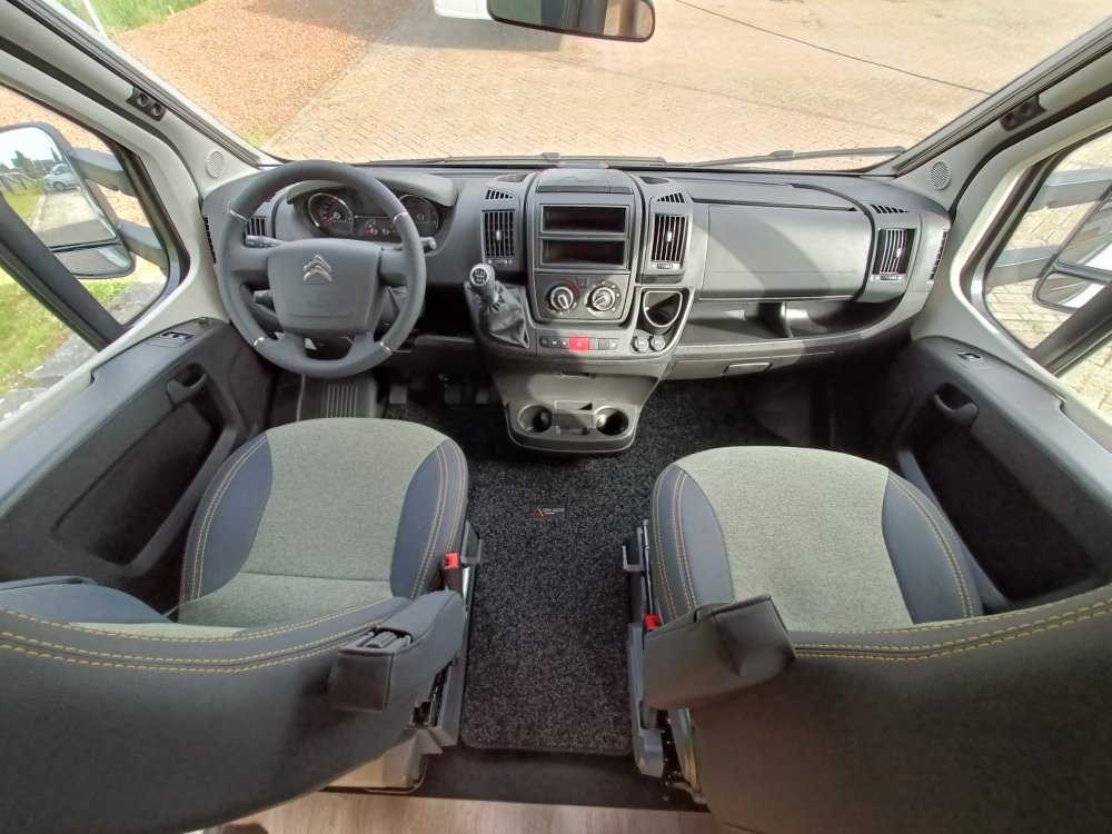 Sunlight T69LC, 4p dashbord