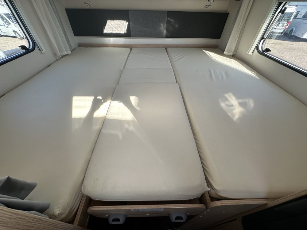 Sunlight T67, bed gesloten