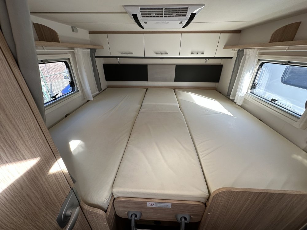 Sunlight T68, bed gesloten