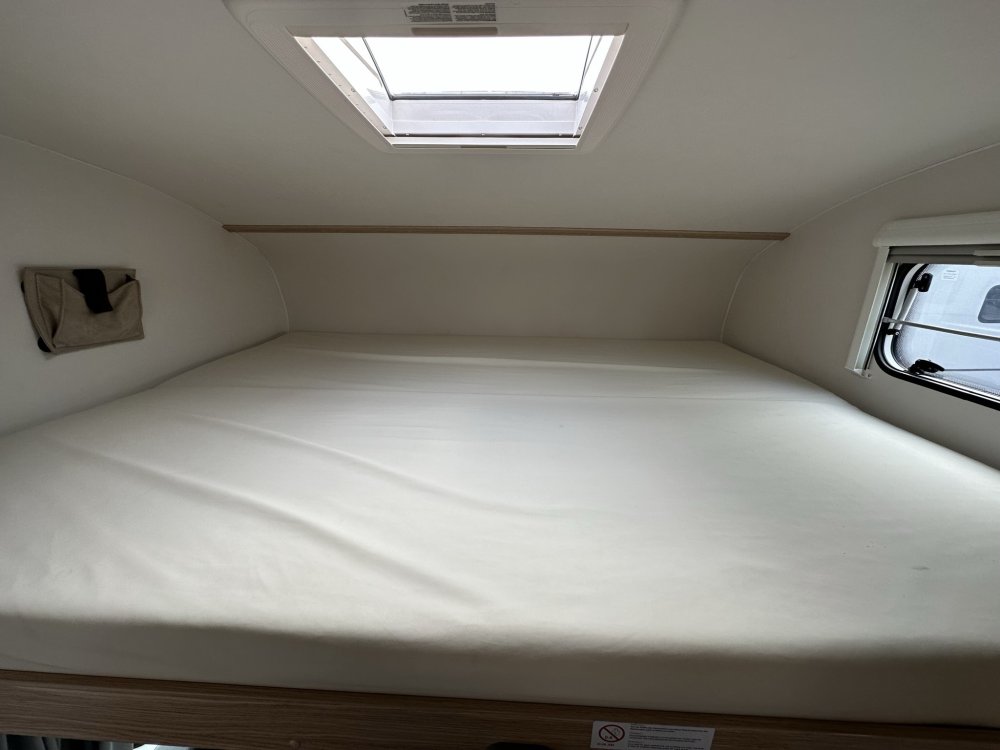 Sunlight A70, alkoof-bed