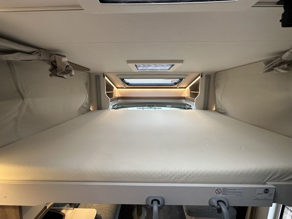 Dethleffs Trend 90, hefbed