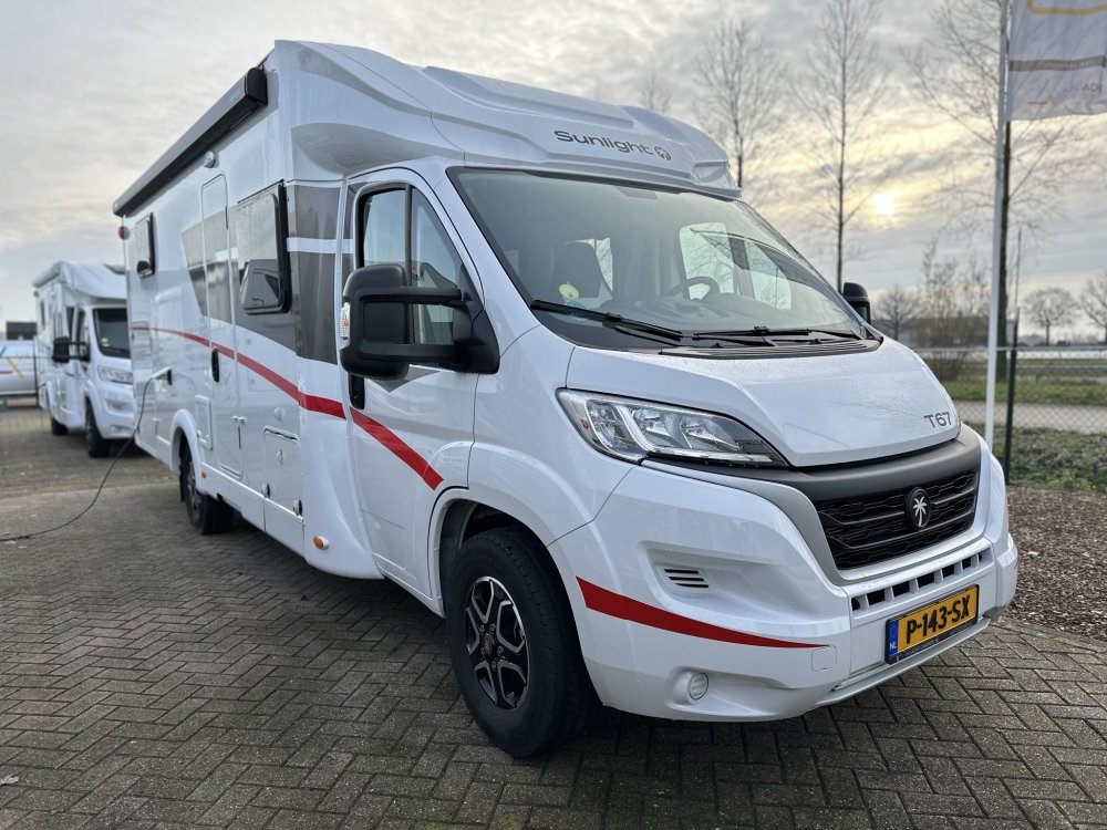 Sunlight T67, zijkant