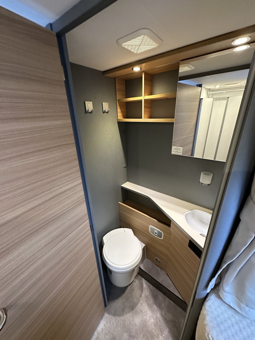 Dethleffs Just T7052 EB, toilet