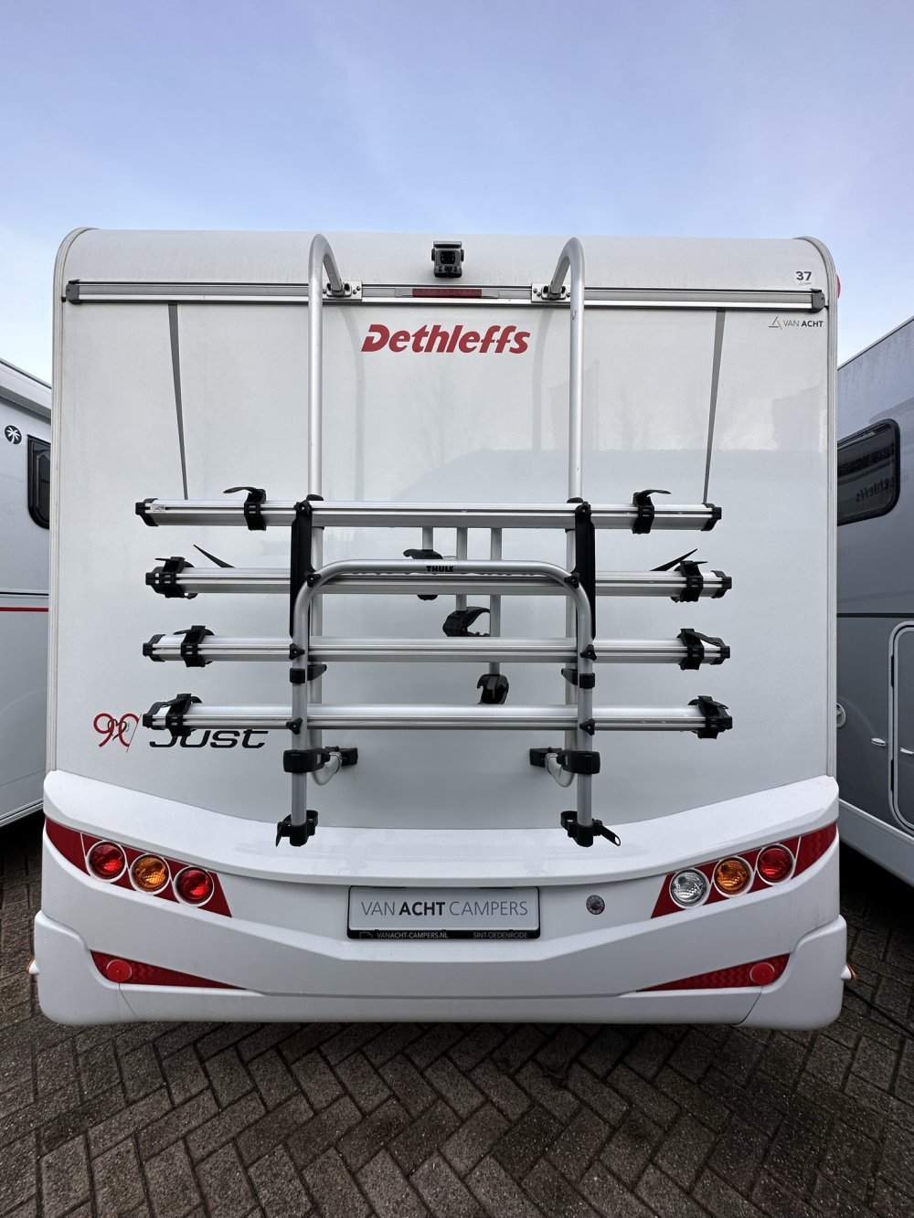 Dethleffs Just T7052 EB, achterkant