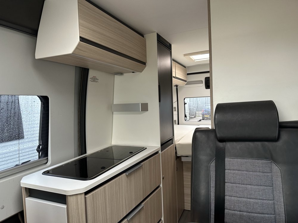 Adria buscamper, keuken