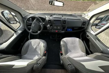 Sunlight T67, dashboard