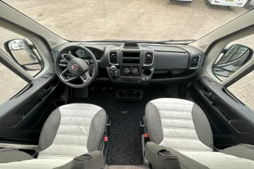 Sunlight Cliff 600RT, dashboard