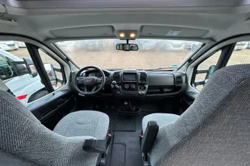 Dethleffs Just T7052 EB, Dashboard