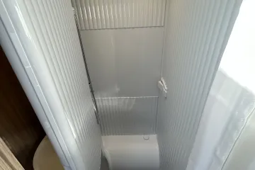 Sunlight T67, douche