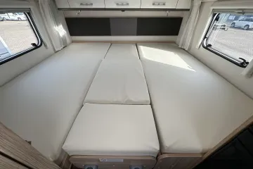 Sunlight T67, bed gesloten