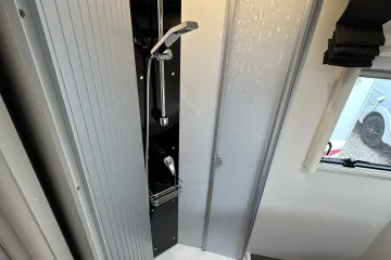 Dethleffs Trend 90, douche