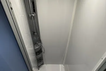 Dethleffs just, douche