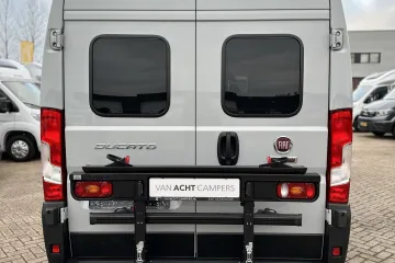 Sunlight Cliff 600RT, achterkant, busbiker