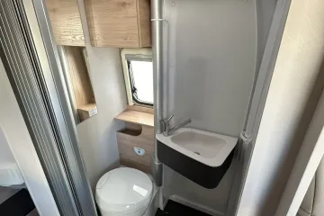 Dethleffs Globetrail 640ES, toilet