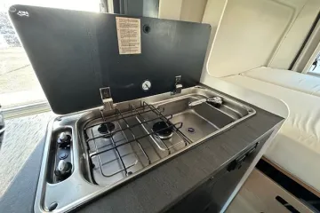 Sunlight Cliff 540, keuken close up