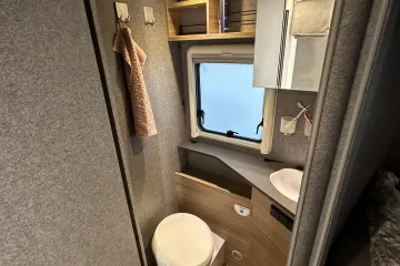 Dethleffs T7057 EB, toilet